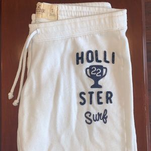 white Hollister sweatpants